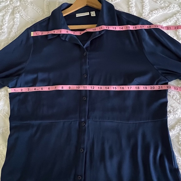 Susan Graver Silky Soft Stretch Peachskin Blue Button Front Big Shirt Large - Picture 8 of 12
